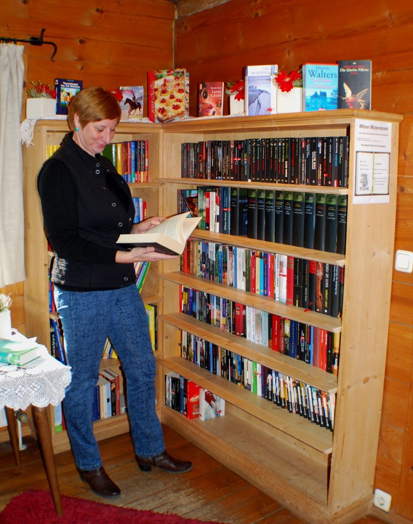offener Bücherschrank